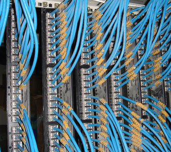 機房綜合布線系統、辦公樓綜合布線、廣州綜合布線公司、企業綜合布線